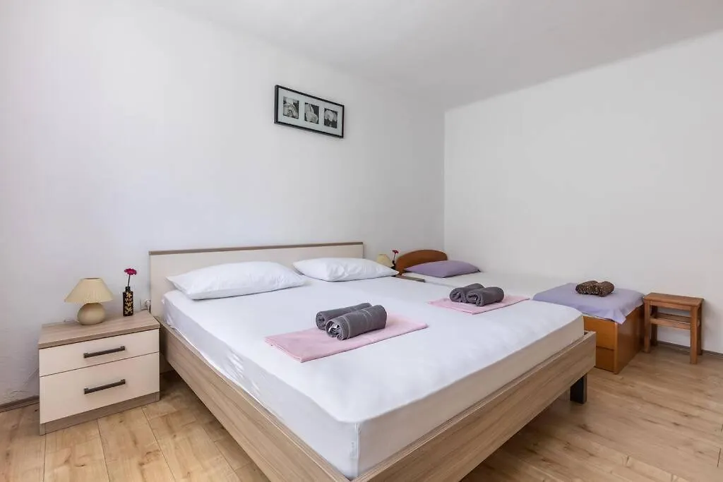 Giardino Apartment Split 0*,  Croatia